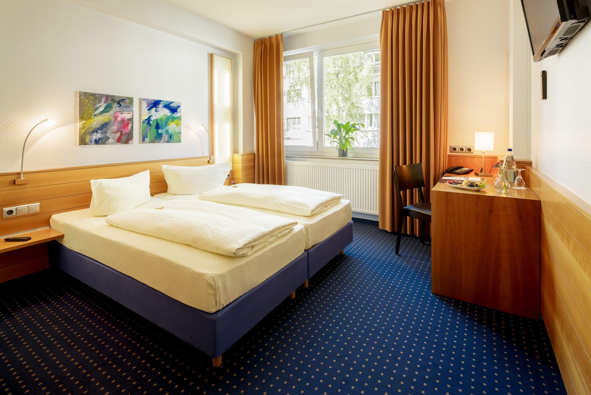 Messehotel Koeln-Deutz Kültér fotó