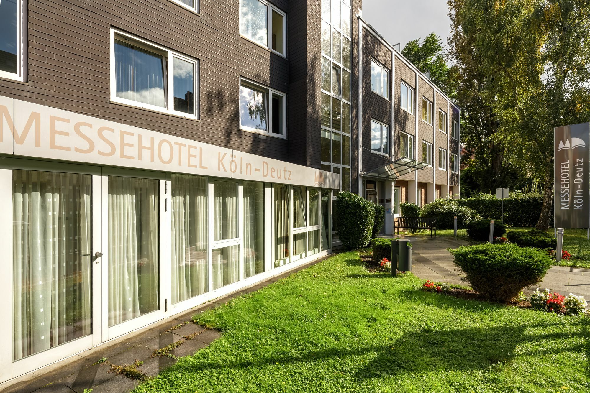 Messehotel Koeln-Deutz Kültér fotó