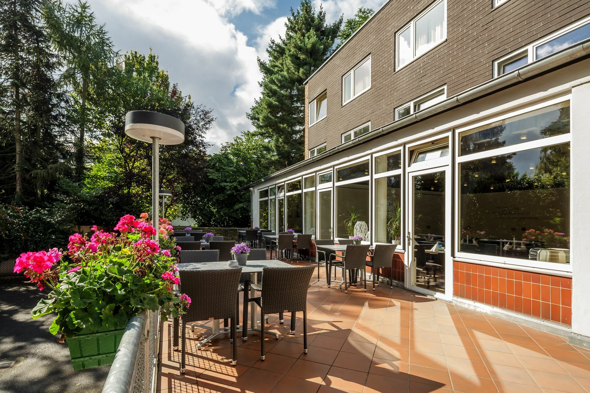 Messehotel Koeln-Deutz Kültér fotó